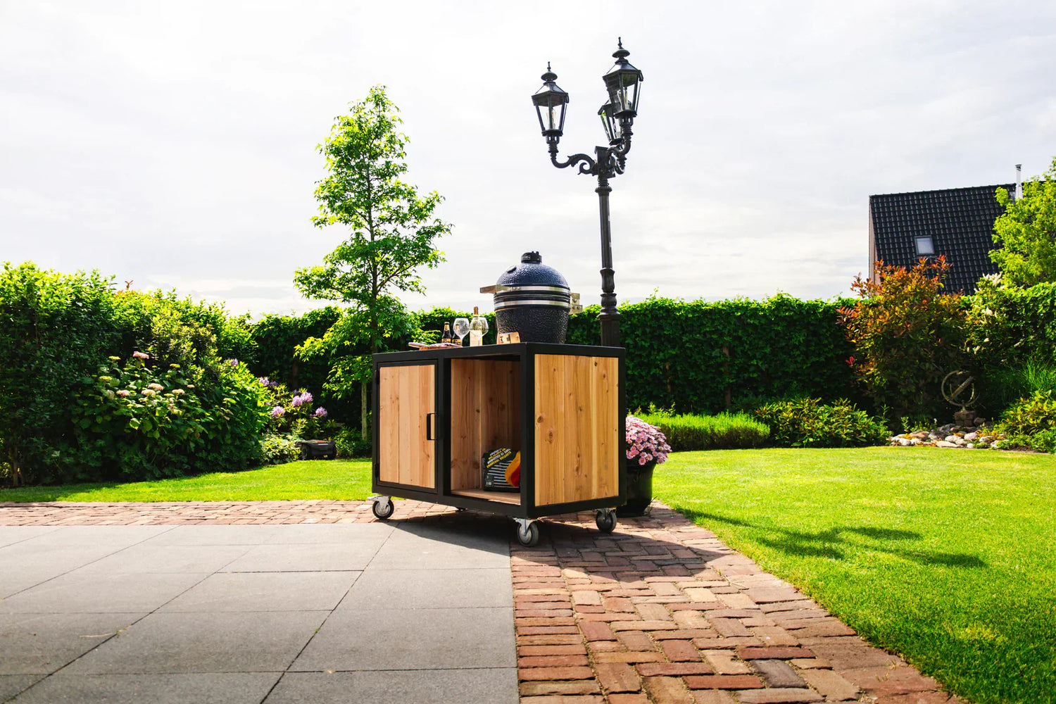 Big Green Egg buitenkeuken van hout